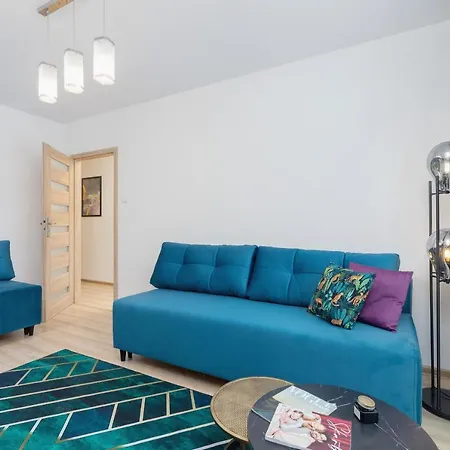 Bunscha Debniki Cracow By Renters *