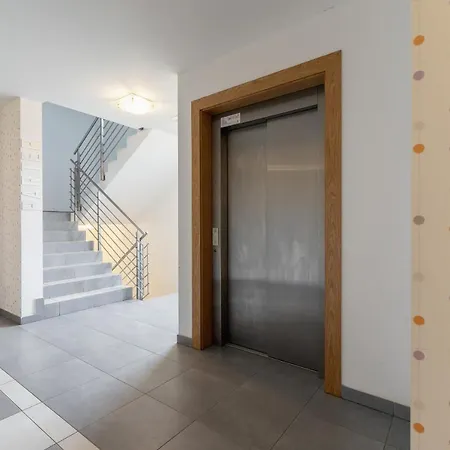 Appartamento Bunscha Debniki Cracow By Renters Cracovia